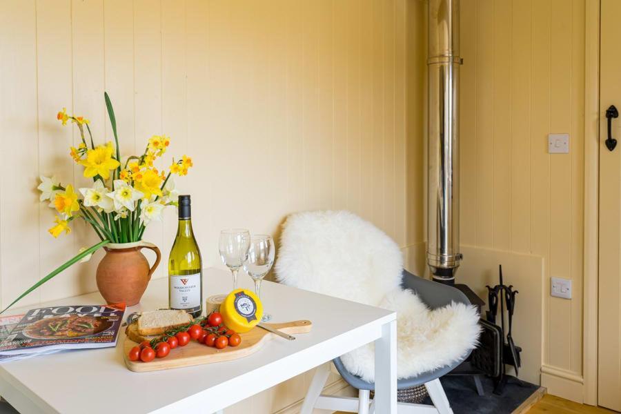 Вилла The Baytree Shepherds Hut Стоунхаус Экстерьер фото